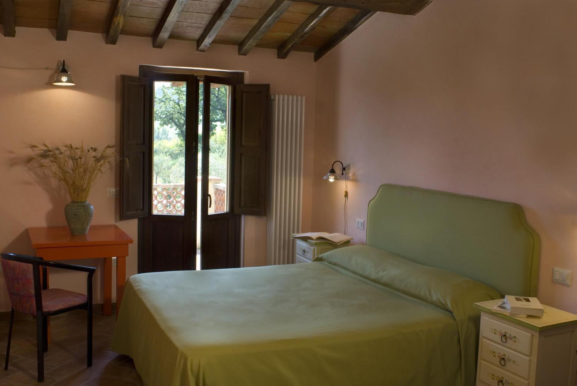 Borgo Le Capannelle Aparthotel Castel Ritaldi Szoba fotó