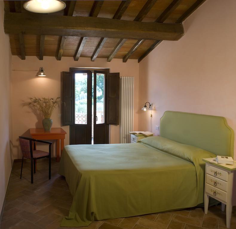Borgo Le Capannelle Aparthotel Castel Ritaldi Szoba fotó